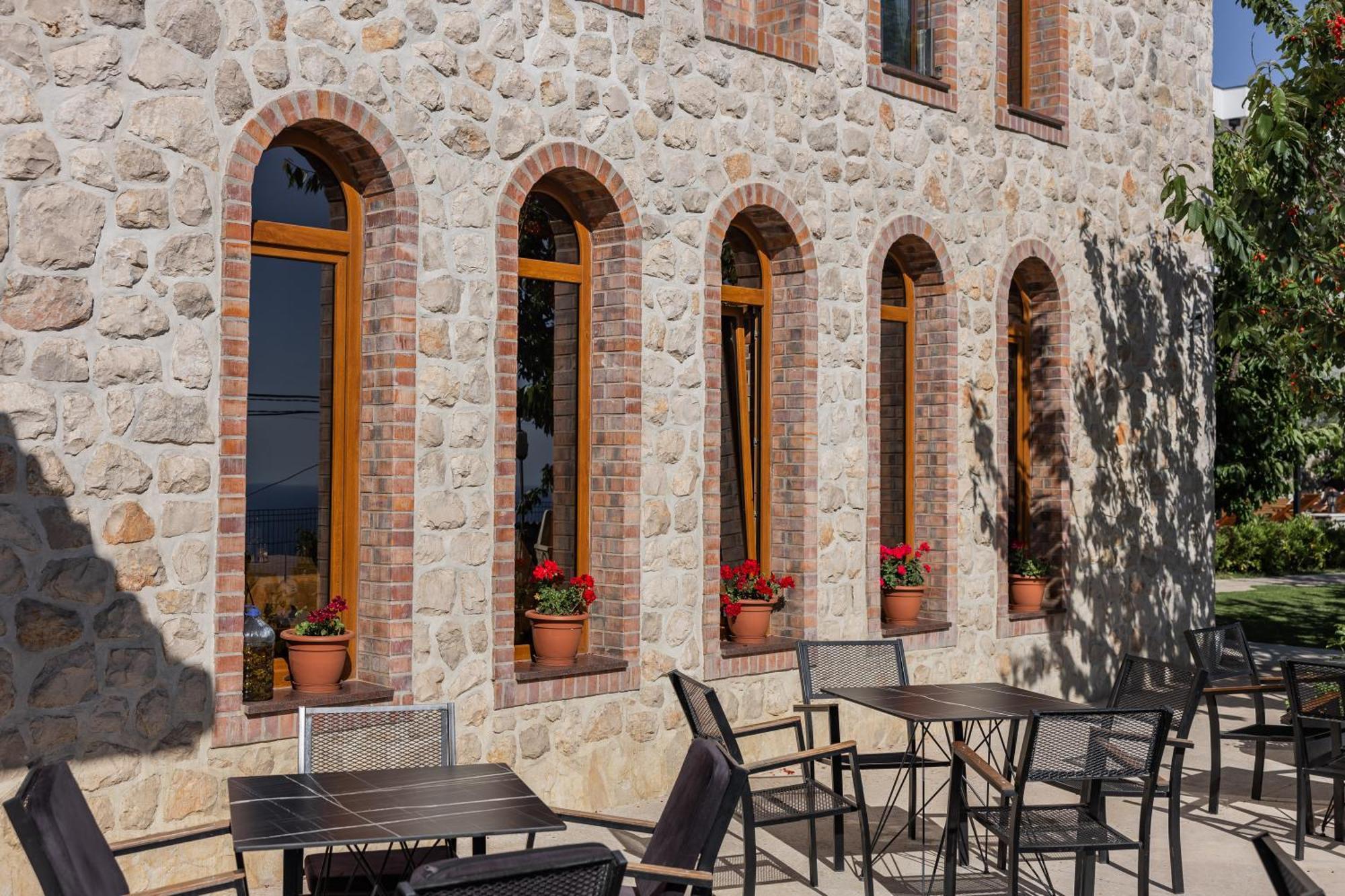 Apart & Spa Beganovic Dobra Voda Exterior photo